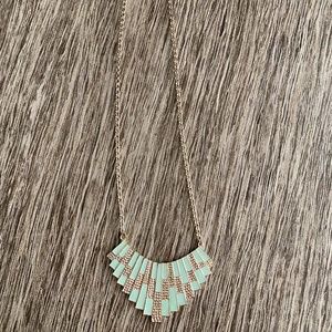 Reversible statement necklace